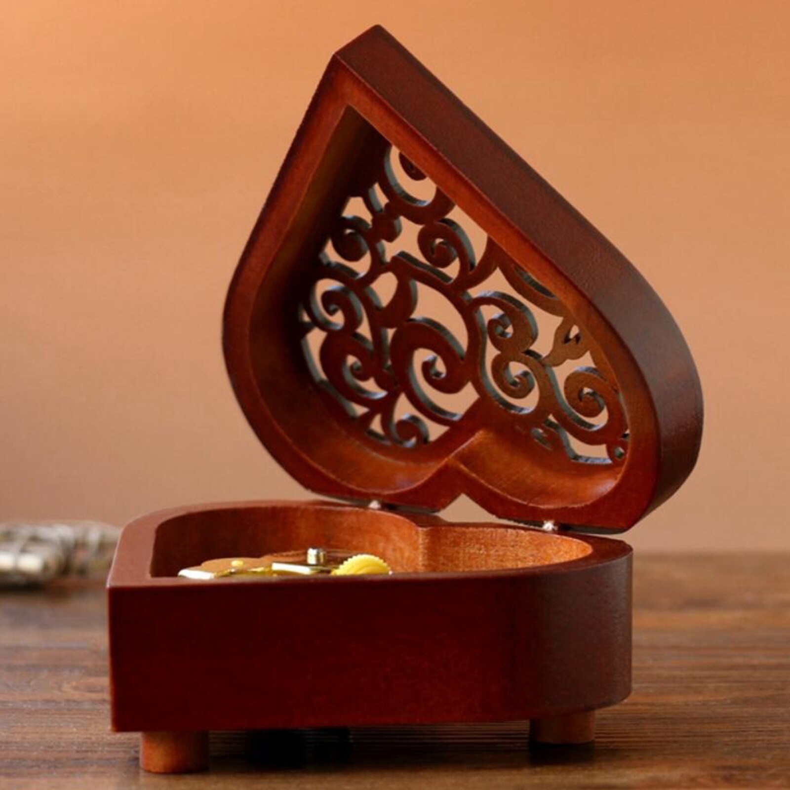 Retro Engraved Music Box Mechanism with Movement in Heart Shaped Wind-Up Special Valentine Day