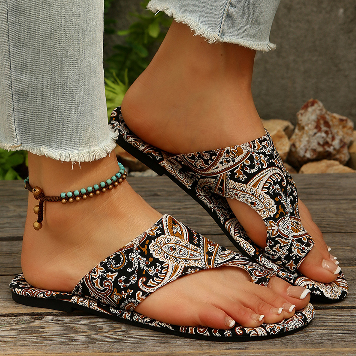 Bohemen Stijl Platte Sandalen Vrouwen 2025, Zomer Licht Clip Teen Outdoor Slippers Vrouw Plus Maat 43 Retro Gladiator Schoenen Slides: Black / 38