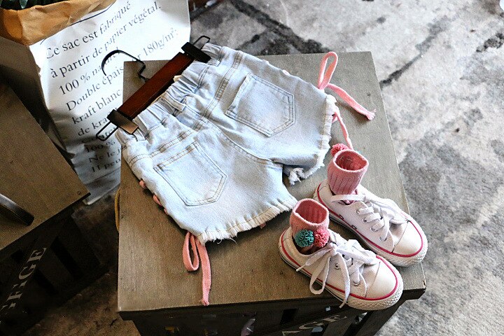 summer children kids clothes denim pants soft cute side contrast color cross strap baby girl shorts jeans