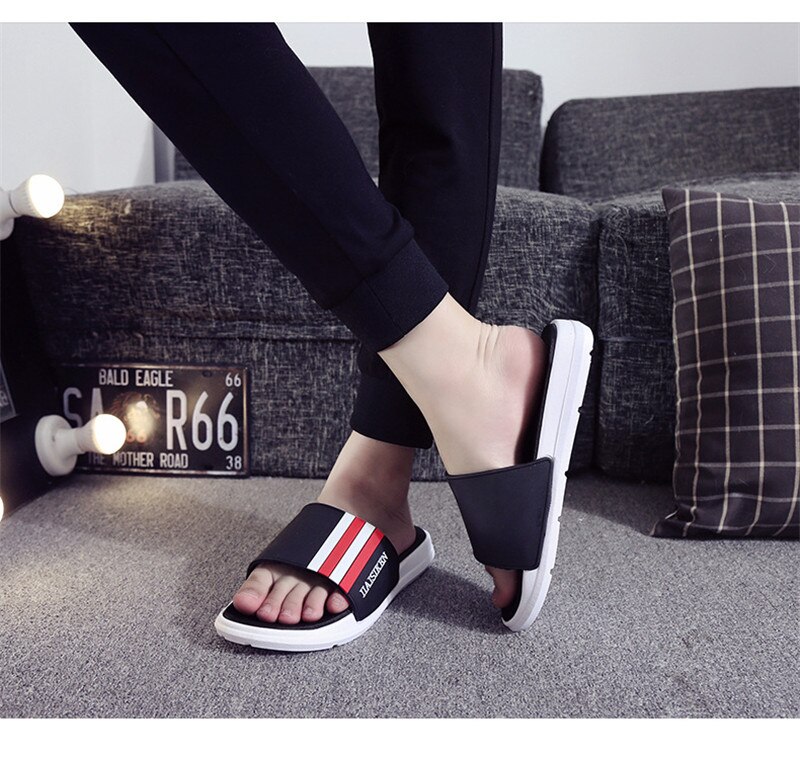 Tofflor män skor eva man kvinna par flip flops mjuka svarta röda ränder ledig sommar man chinelo masculino