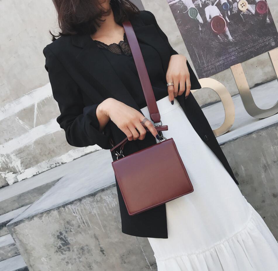 Sac à main rétro européen pour femmes en cuir PU, sac à main bonne , sacs Messenger à bandoulière de styliste,