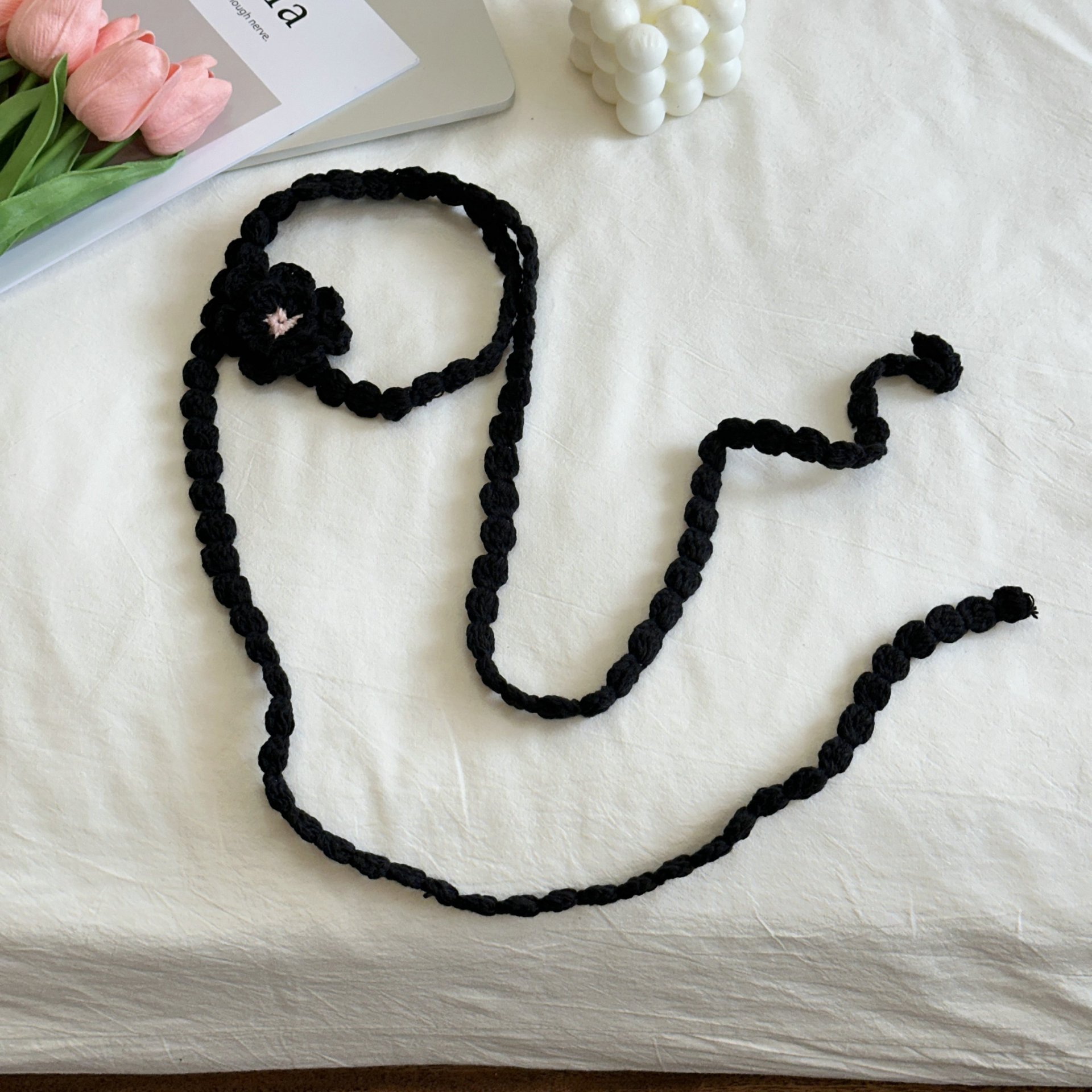 Bufanda fina de flores tejida hecha a mano informal de estilo coreano nueva decoración de forma cóncava femenina bufanda estrecha bufanda larga de estilo de chica: Oro