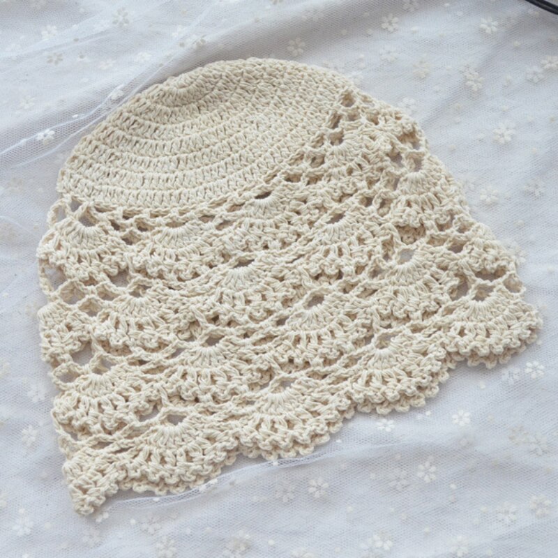 Ht3165 kvinder hat åndbar hule forår sommer beanie hat vintage hæklet blomst kvinder benaies damer strikket skullies beanies: Beige