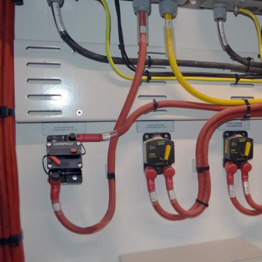 12V Resettable Surface Mount Thermal 30AMP CIRCUIT BREAKER HIGH AMP, WATER PROOF,