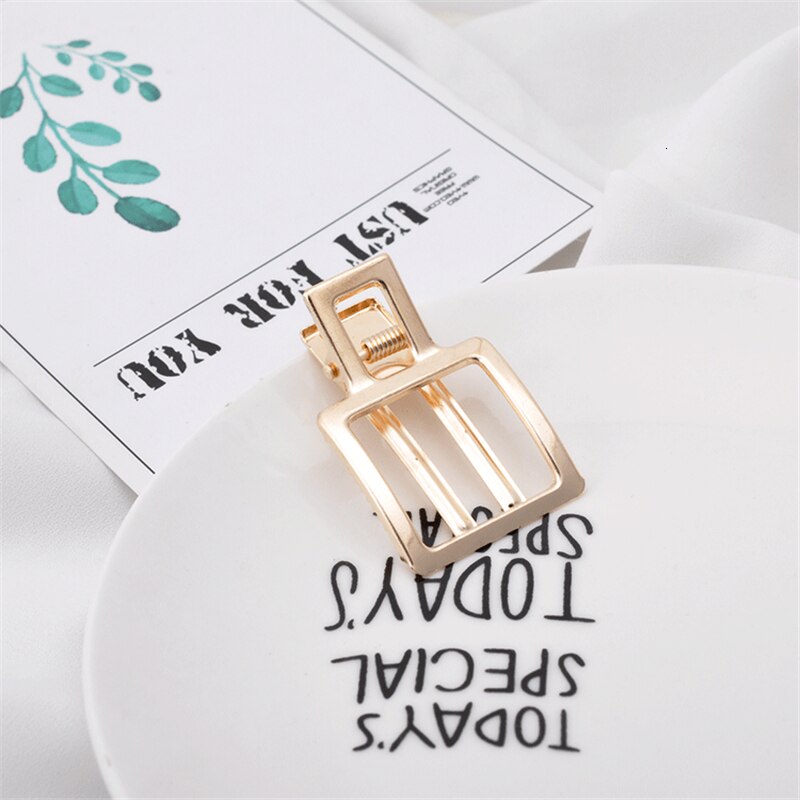 Frauen Gold Geometrische Kaninchen Krone bilden Haarspange Metall Hohl Haarnadeln Für Süße Mädchen Einfache Hairclip Haar Zubehör: Platz Sektion