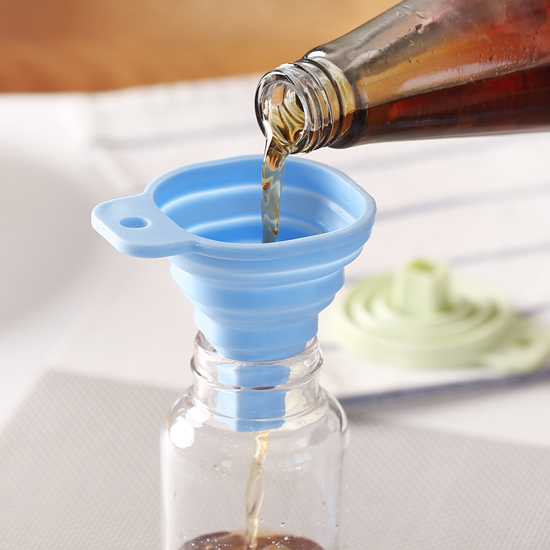 Entonnoir carré rétractable en Silicone, petit renversement de vin domestique, en forme de cône, pour la cuisson du vin