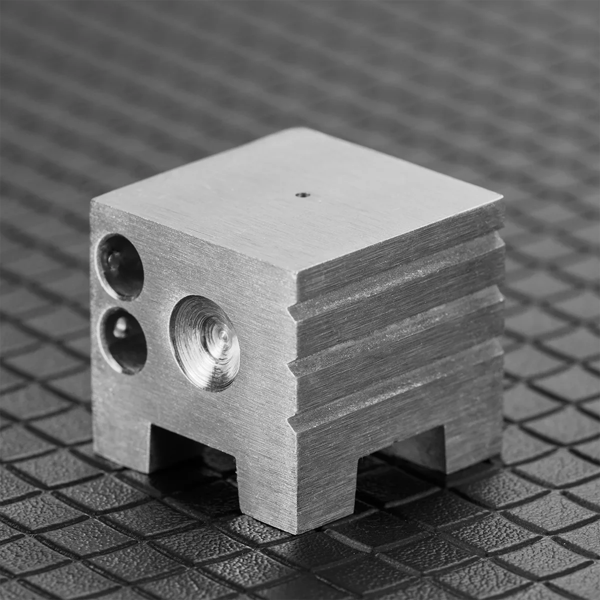 Horlogeband Nail Beat Aambeeld Vierkant Horloge Sieraden Reparatie Tool Metaal Klinken Boren Staak Basis Voor Horlogemakers reparatie tool ﻿