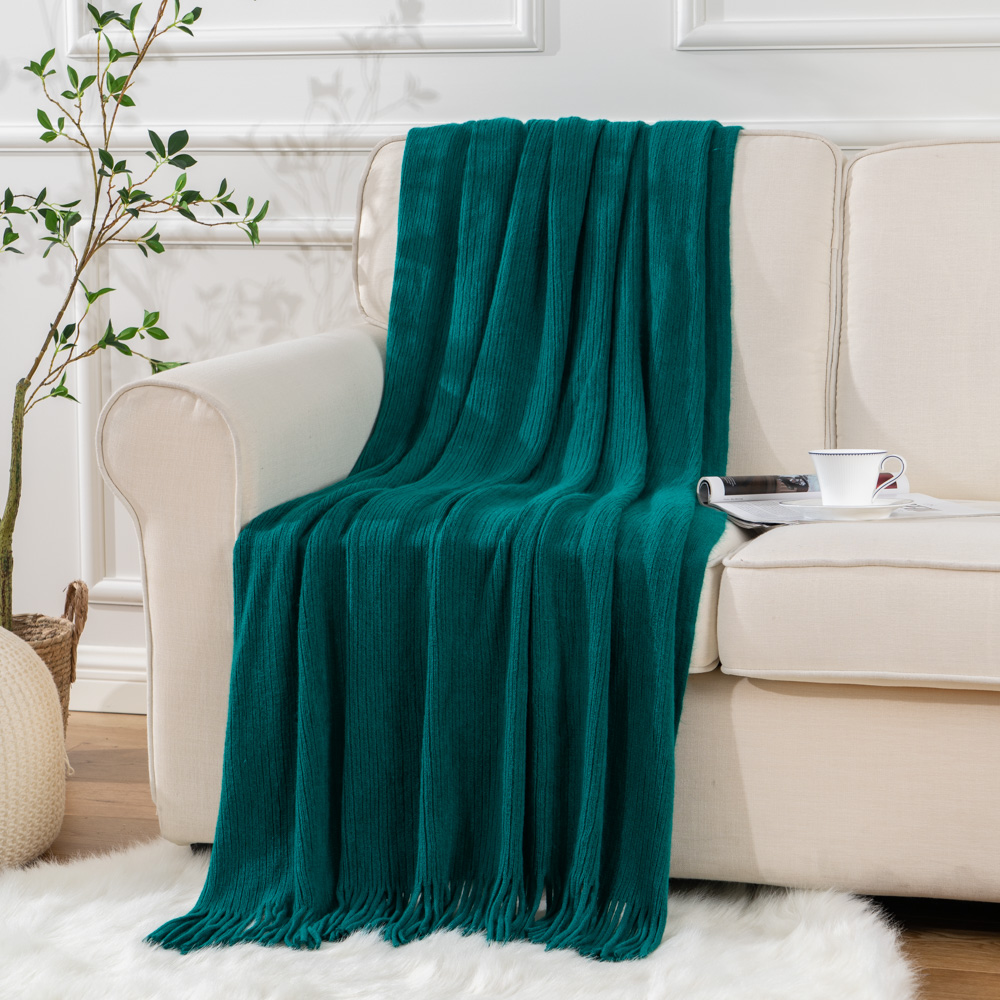 Battlio Home 100% Acrylic Knitted Blanket Thicken Warm Super Soft Throws Blanket Decorative Bed Blanket For Sofa Perfect