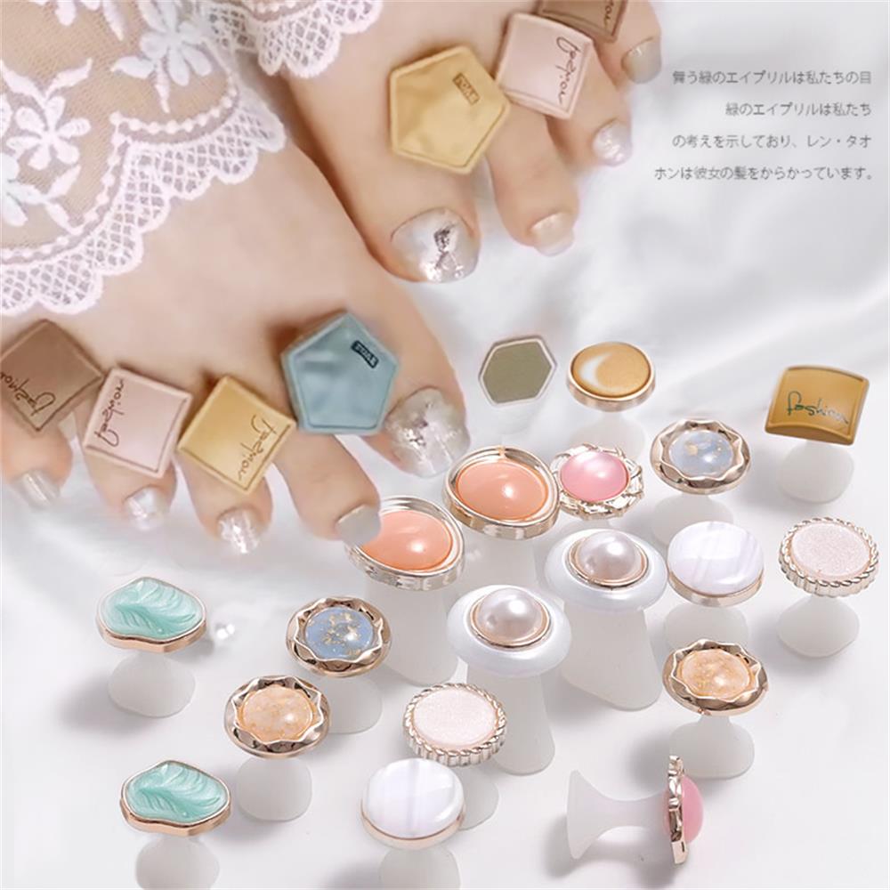 8Pcs Silicone Toe Separator Daisy Flower Pearls Charming Foot Divider Form Salon Manicure Pedicure Care Nail Art Tools