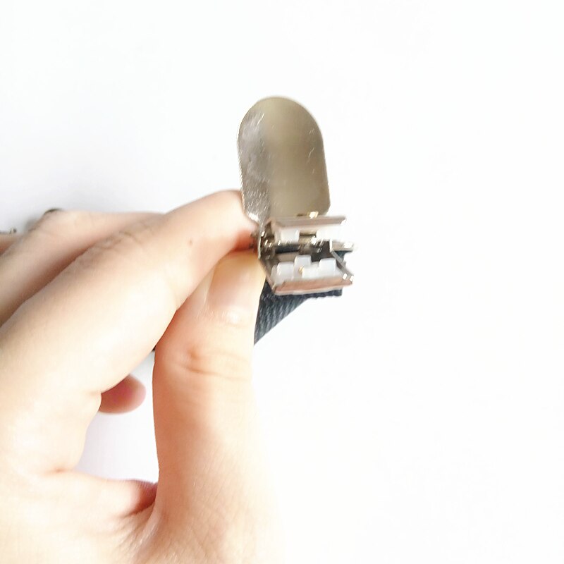 Clip en métal argenté pour robe et pantalon, vêtement, extension de ceinture, accessoire multifonction pour drap de lit fixe, canapé, 1 pièce