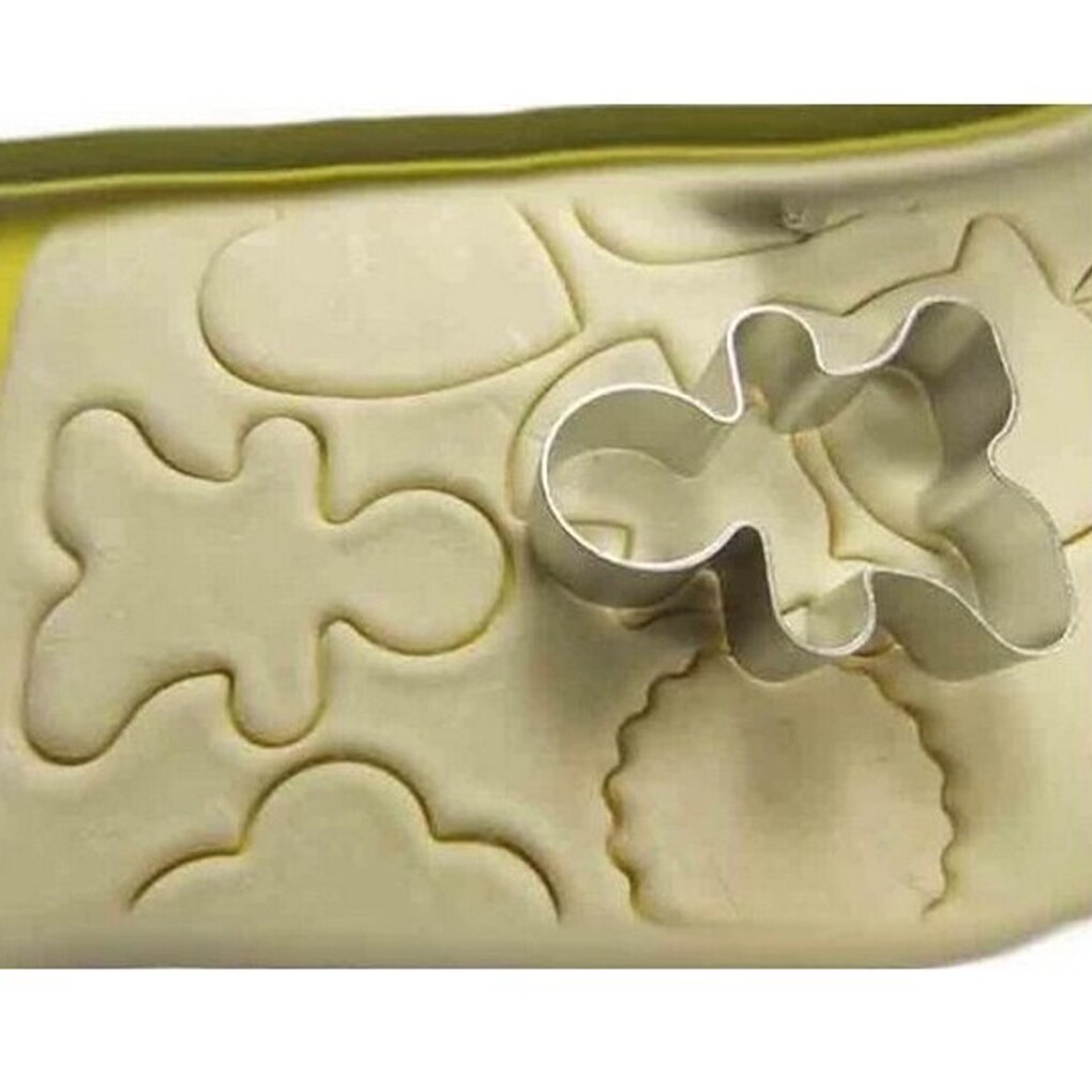 Metal Alloy Gingerbread Men Shaped Baking Biscuit Cookie Mold Decorating Tools