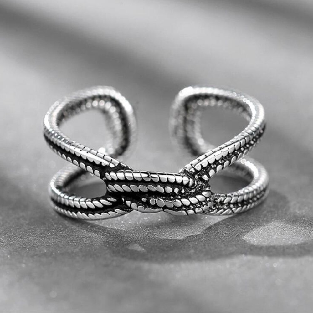 925 Sterling Silber Neue Schmuck Neue Frau Ring Retro Hohl Schwarz Öffnung Größe Einstellbar Thai Silber Mann Kreative Ring