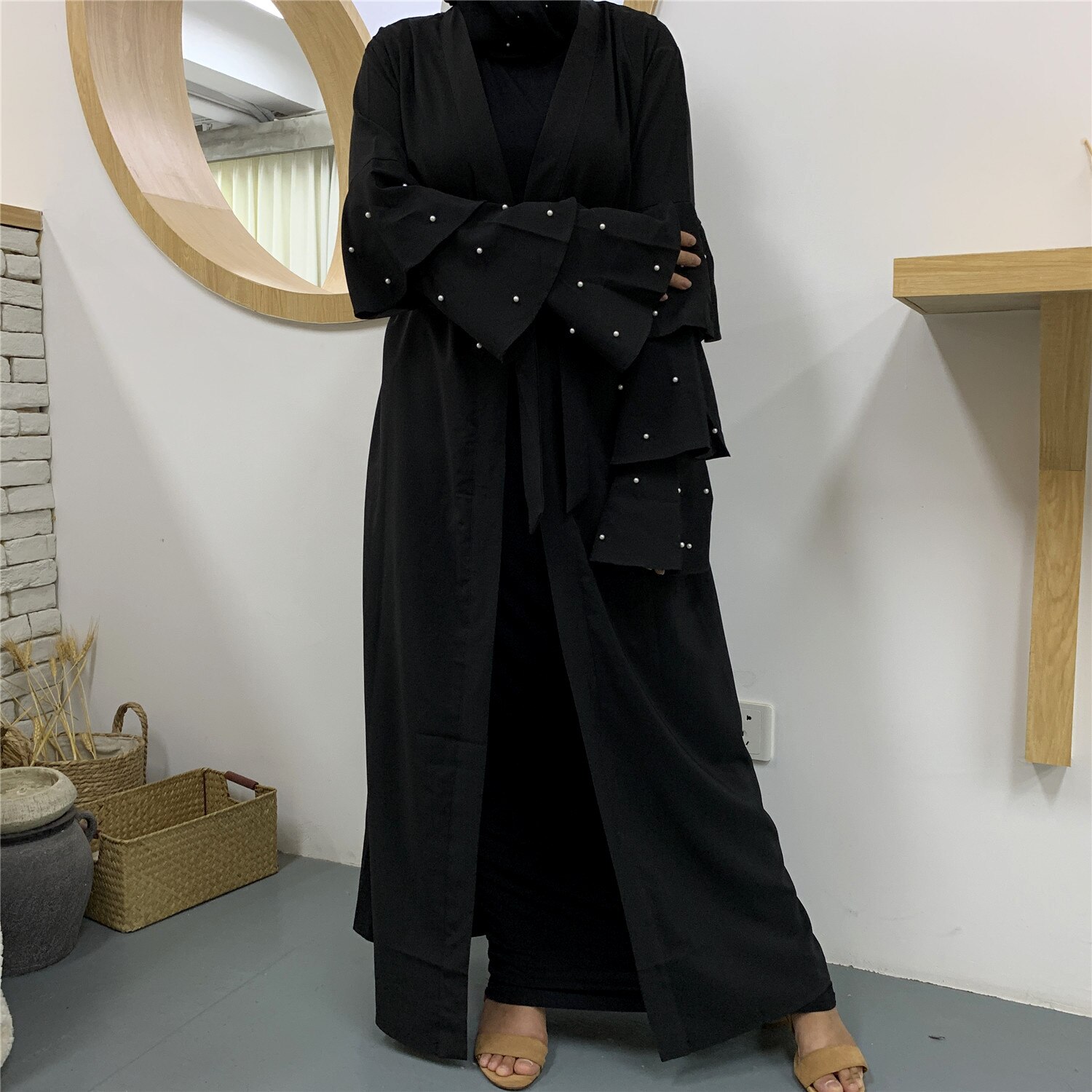 Bescheiden Mode Eenvoudige Zwarte Parel Kimono Moslim Islamitische Kleding Model Abaya In Dubai
