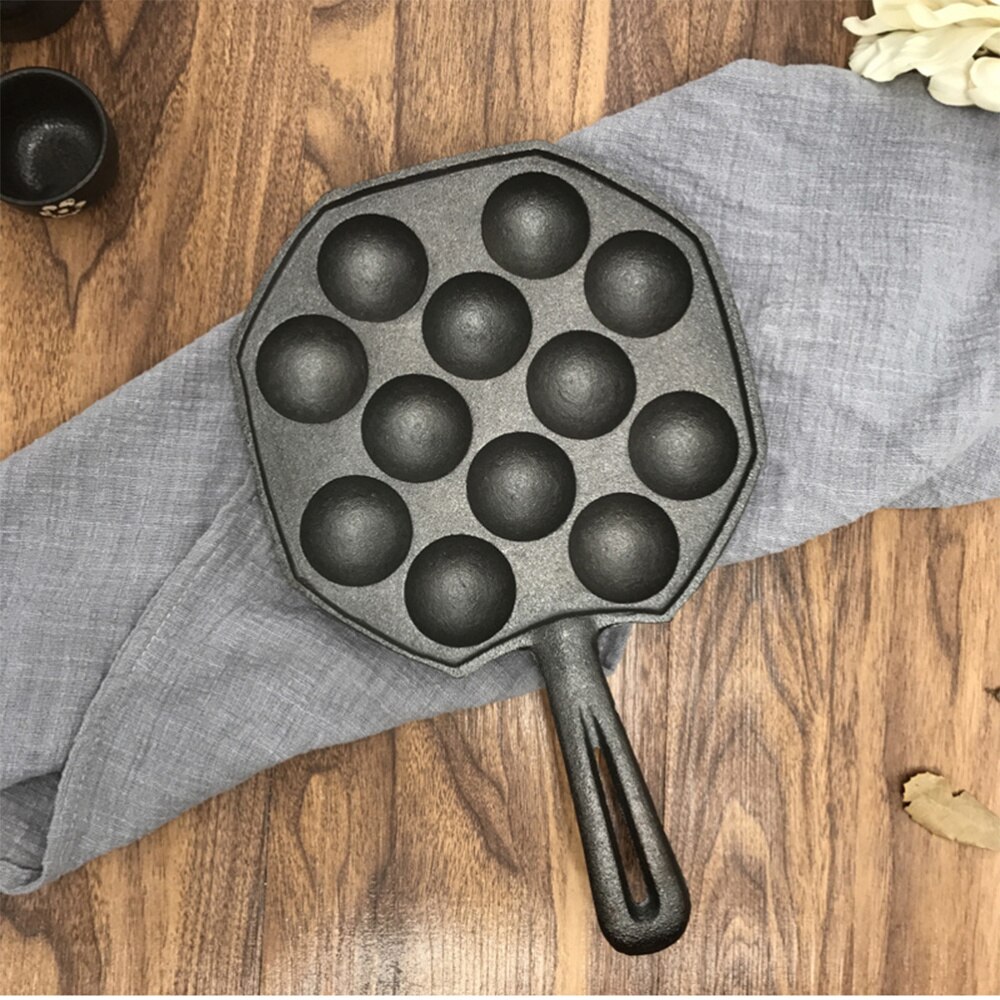 Takoyaki Pan 12 Molds Cast Iron Takoyaki Maker Skillet Japanese Octopus Meat Mold No-stick Baking Tray for Octopus Balls