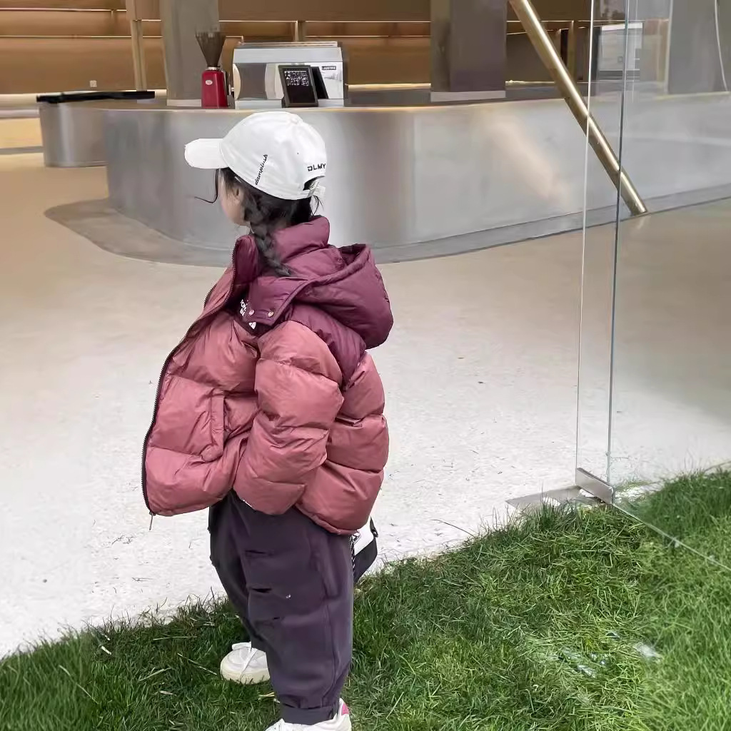 Lasten untuvatakki talvi lasten untuvatakki pojille ja tytöille paksuuntunut lämmin hupullinen lasten leipävaatteiden untuvatakki