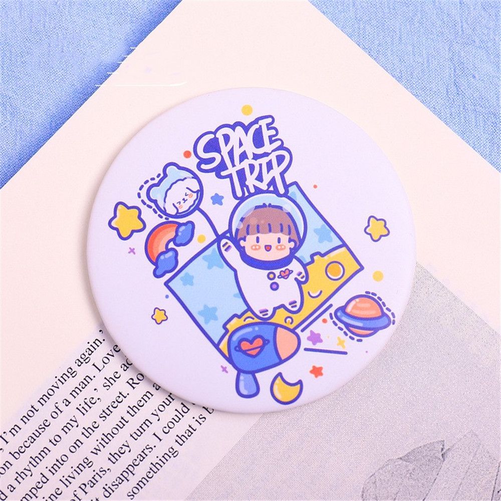 Mini espejo de dibujos animados, espejo redondo pequeño portátil, perfecto para niños y niñas, 1 unidad: white spaceman