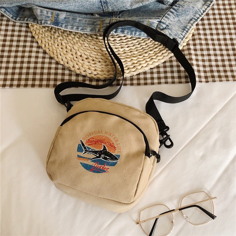 Japanese Canvas Women Bags Casual Messenger Bag Harajuku Style Ulzzang Small Square Bag Literary Simple Shoulder Bag: Khaki