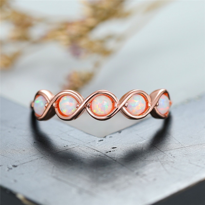 Minimalistisk kvindelig rund opal krydsring fest vielsesringe til kvinder rose guld farve fyldt fingerring
