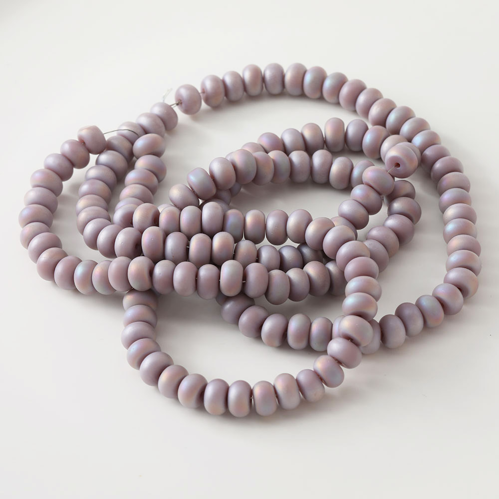 82 stk matterede flade perler skinnende glasperler til smykkefremstilling armbånd DIY perle halskæde 8mm: Lilla