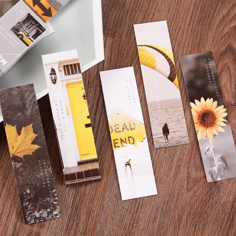 30 Stks/set Monochrome Ruimte Serie Bookmark Creatieve Zegen Wenskaarten Boek Houder Bericht Kaart