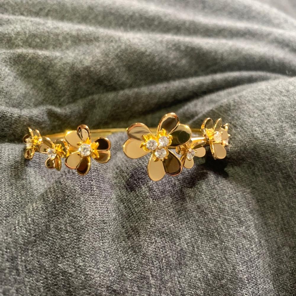 2020 nuovo Caldo di Marca Puro 925 Gioielli in Argento sterlina per Le Donne in Oro Trifoglio Braccialetto Praty Oro Monili di Cerimonia Nuziale Del Fiore Del Polsino braccialetto