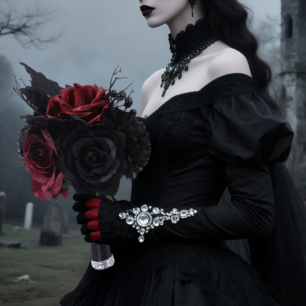Gotisk bryllupsbuket med halloween-tema og dekorativ buket af høje materialer til fester, boligindretningsbuket