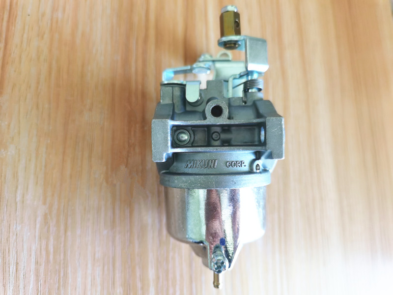 Carburetor for Kubota GS160-2TS4 gs160-2ts4 Rice Transplanter carburettor carby gasket parts: Red