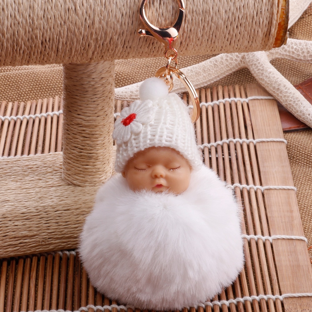 Söta sovande baby docka nyckelringar för kvinnor väska leksak nyckelring fluffiga pom pom päls plysch nyckelringar