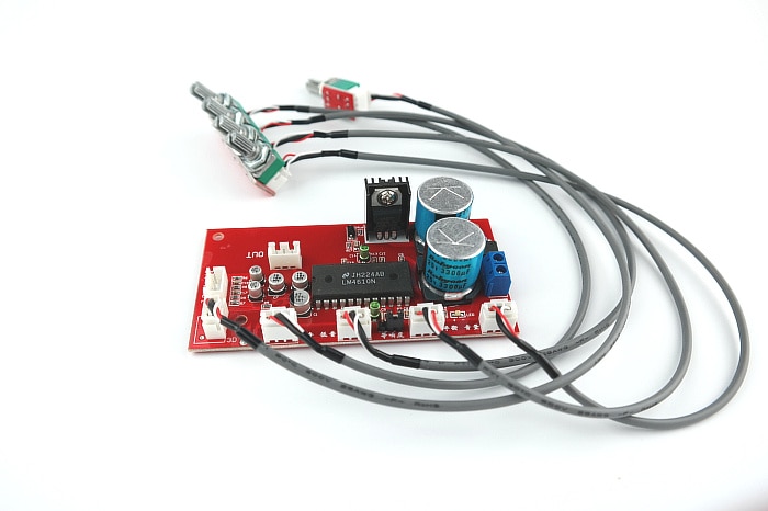 Carte de tonalité DC 12-24 V LM4610 avec circuit régulateur LM317