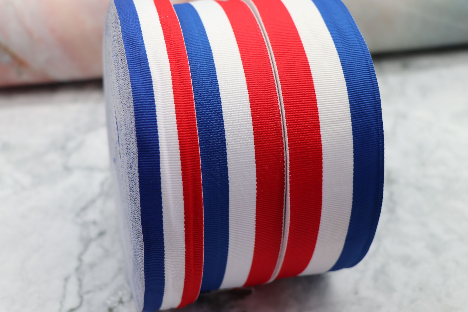 3m/ lotbreedte 10mm-30mm blauw-wit-rode kleurstrok... – Grandado, image size:1920x1280