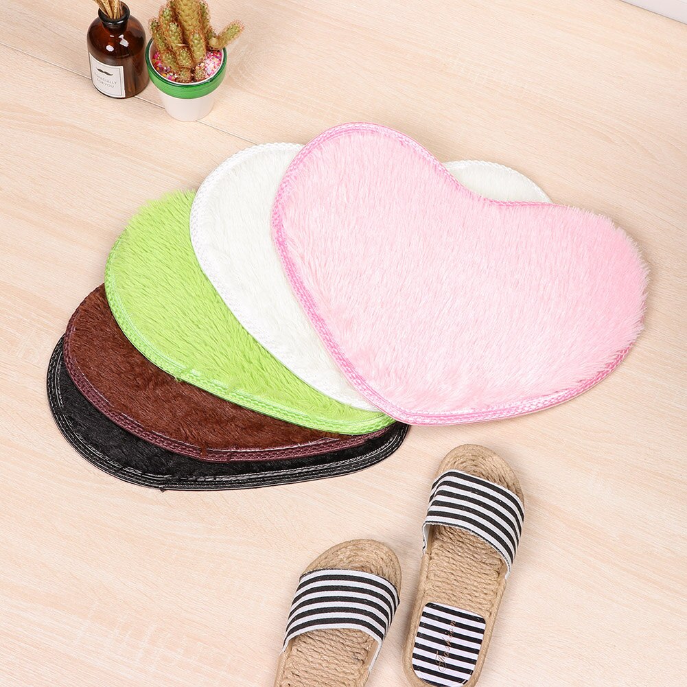 1pcs Floor Mats Cute Heart Shape Carpet Non-slip Shaggy Carpets Kitchen Bathroom Rugs Home Decor 30x40cm