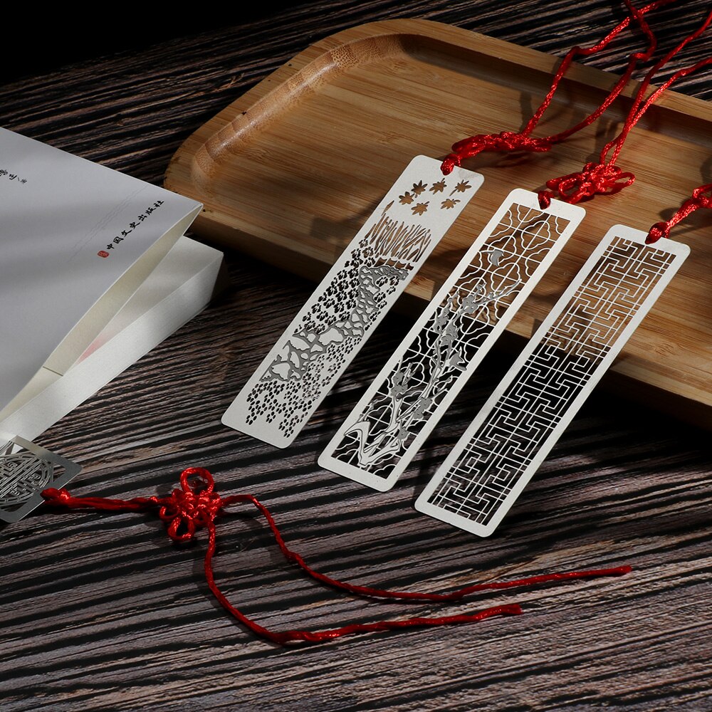 Metal Hollow Bookmarks Chinese Style Red Knot Book Clip Stainless Steel Pagination Mark Calligraphy Painting Kids