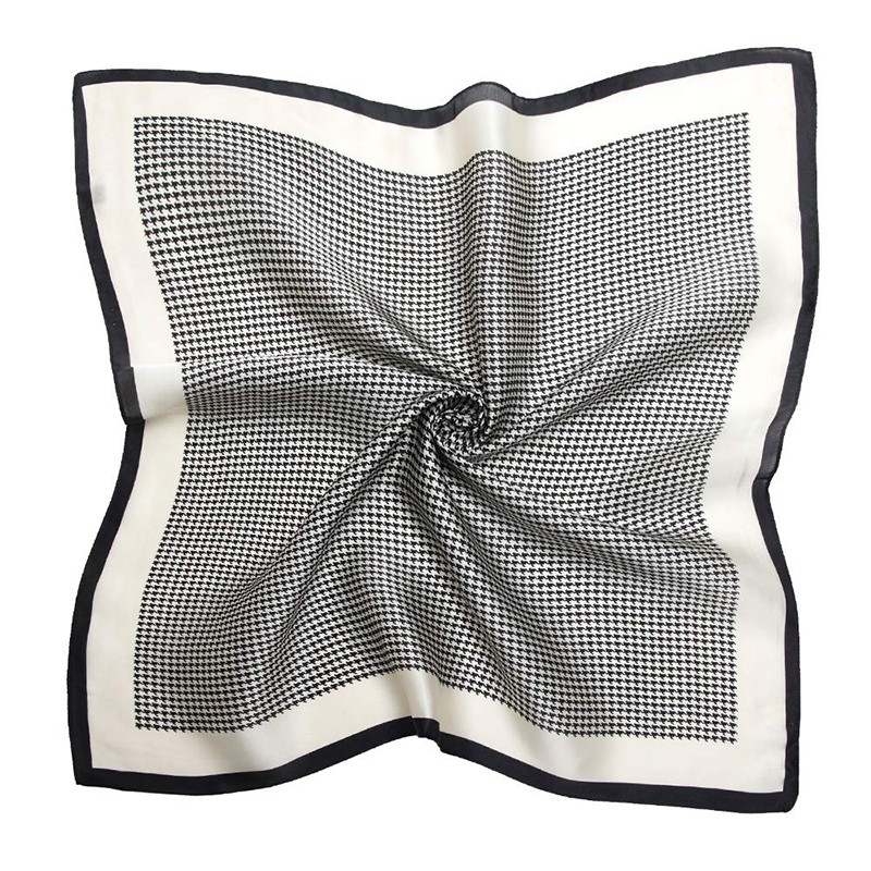 Luxe Sjaal Vrouwen 70*70Cm Satijn Zijde Gevoel Vierkant Haar Wikkelen Foulard Satijnen Sjaal Big Size Hoofd Bandana hijab Zakdoek: Beige