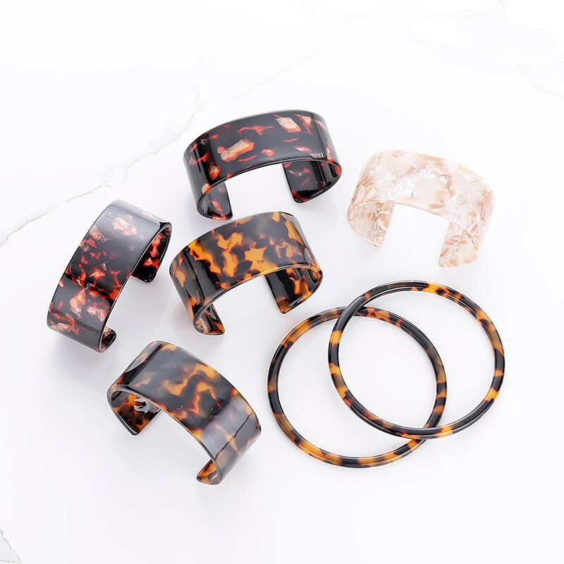 Tortoiseshell Cuff Acrylic Wide Bangles Bracelet For Women Vintage Resin Leopard Round Trendy Wedding Jewelry One Piece