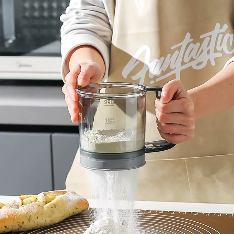 Plastic Flour Sifter for Baking, Powder Sugar Shaker with Hand Press , Fine Mesh Flour Sifter Sieve Kitchen Baking Tool