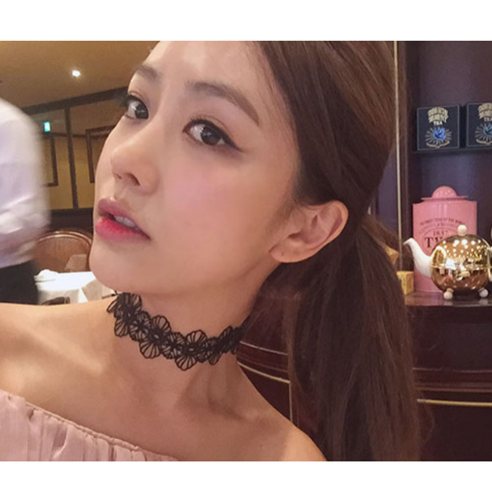 VelvetGlow 6pcs Choker Halsketting voor dames, zwarte kant goth accessoires voor gothic kleding, vrouw emo merchandising jaren 80 jaren 90 outfits voor dames verjaardagscadeaus