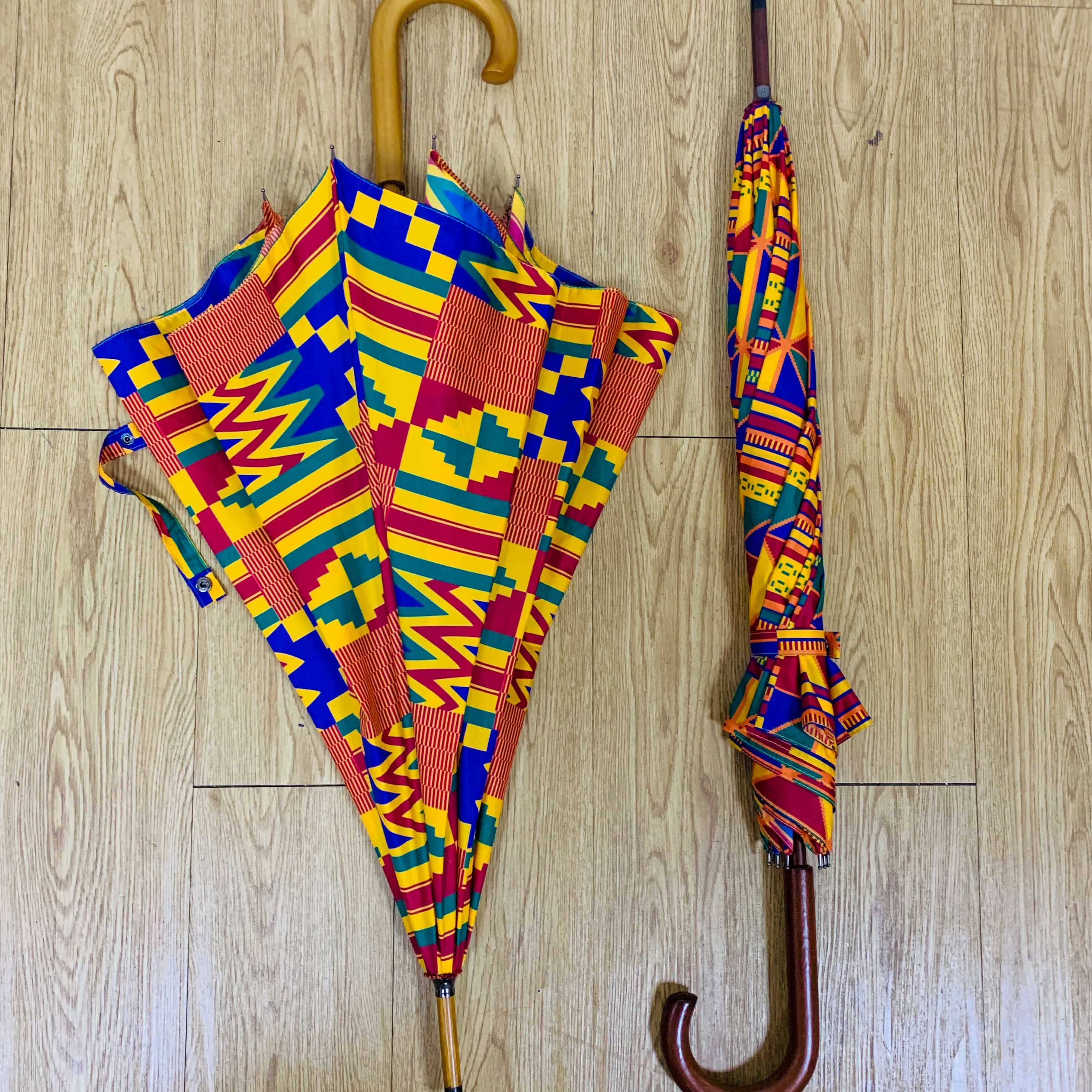 Sombrilla africana a prueba de viento, sombrillas de estampado de Ankara UV, Paraguas de sol con impresión Kente y recubrimiento negro para Paraguas de negocios