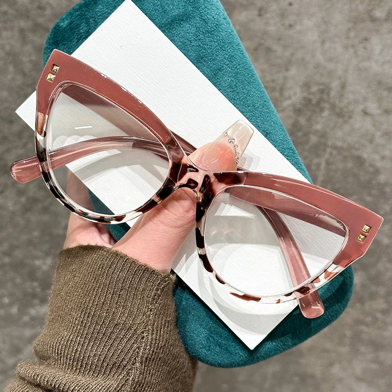 Katze-Auge-Rahmen, blaues Licht blockierende Presbyopie-Brille, ultraleichte Lesebrille, luxuriöse übergroße Fernsichtbrille bis +4,0: Kakifarbig / +100