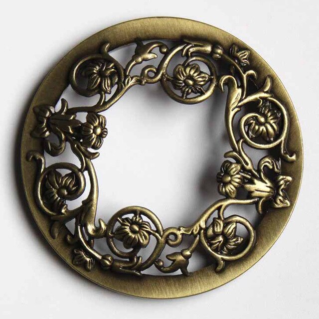 Iron Art Scented Candle Smart Cover Zinc Alloy Heat-gathering Scented Candle Iron Cover Smart Cover Metal Covers Heat-resistant: 8 2cm    2