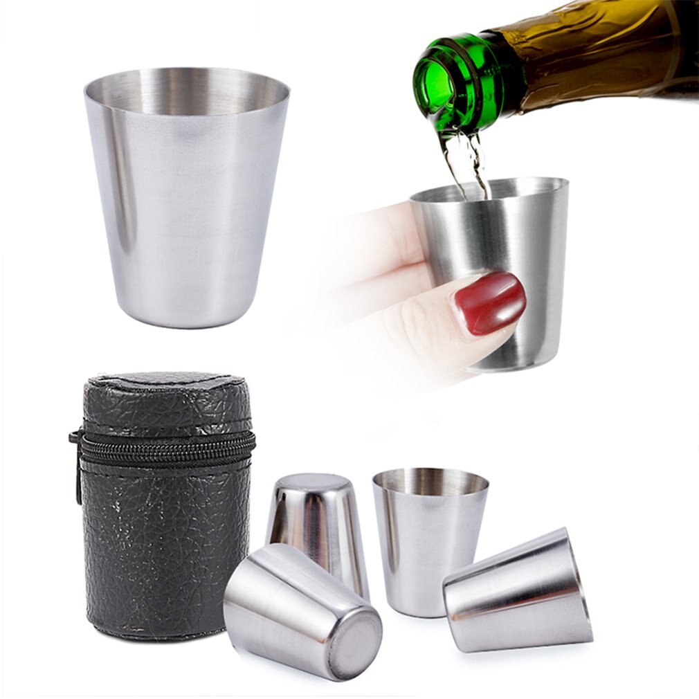4 stycken / set polerat 30ml mini shot glas rostfritt stål kopp vin drickglas med läder täckväska