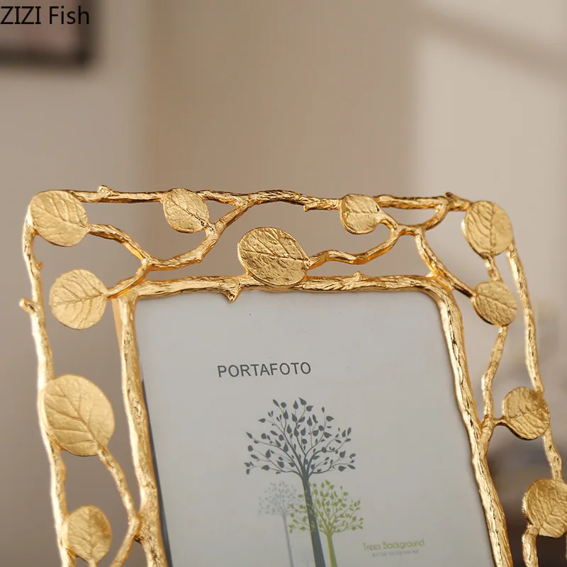 Marco de fotos decorativo con marco de hoja dorada, decoración de escritorio, retrato familiar, marcos de fotos de aleación, decoración nórdica para el hogar
