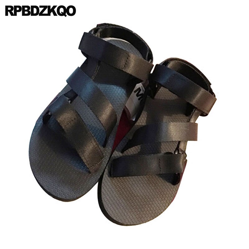 Mannen Gladiator Sandalen Zomer Italiaanse Beach Zwarte Platte Ademend Mode Romeinse Beroemde Schoenen Water Open Teen Riem