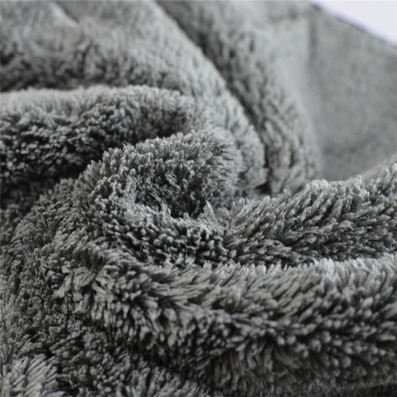 Kit Lavage Auto 2 Gants + 1 Chiffon Microfibre - Super Absorbant