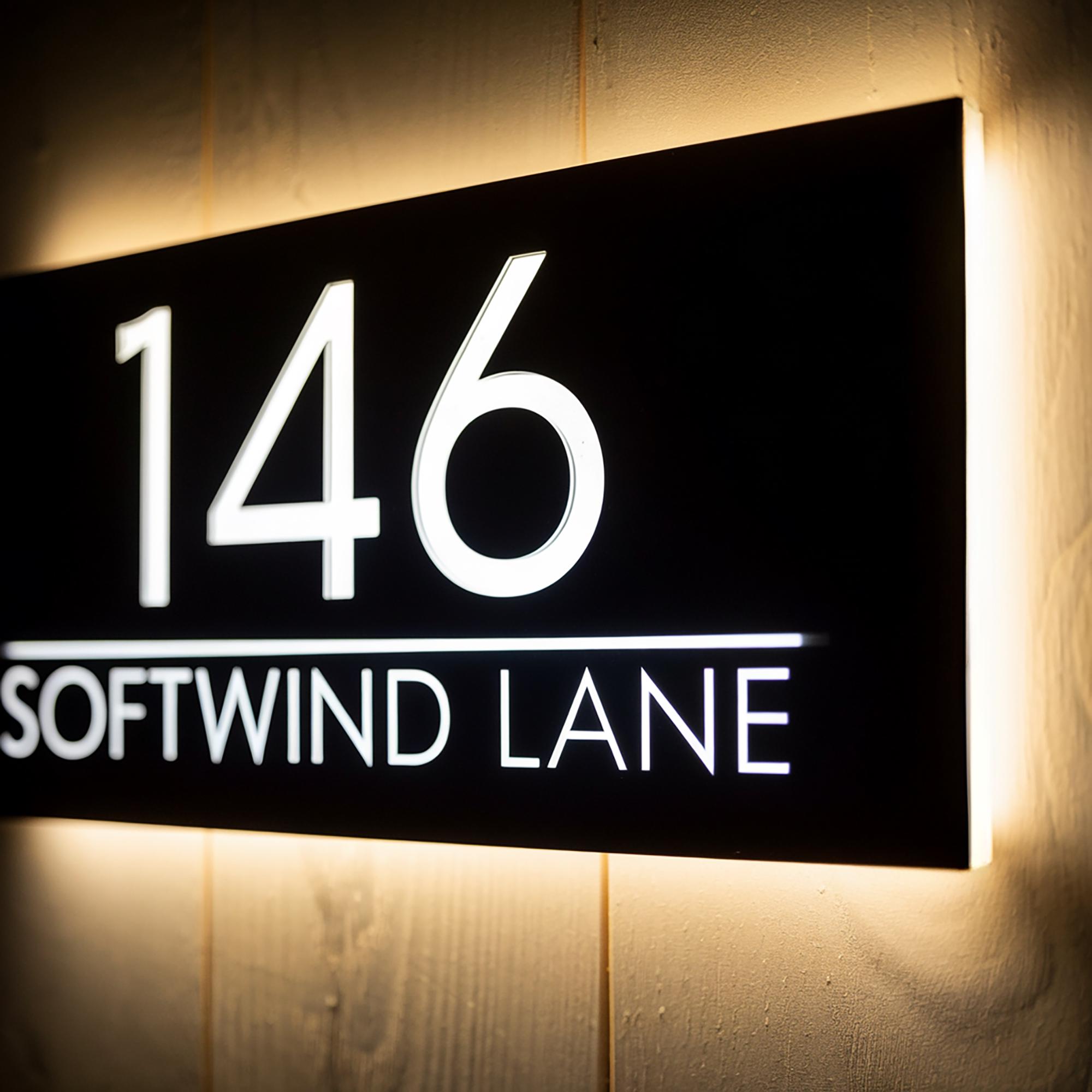Anpassbares Hausnummernschild mit LED-Licht, modernes beleuchtetes Adressschild, individuelles Hausnummernschild, hintergrundbeleuchtetes Nummernschild