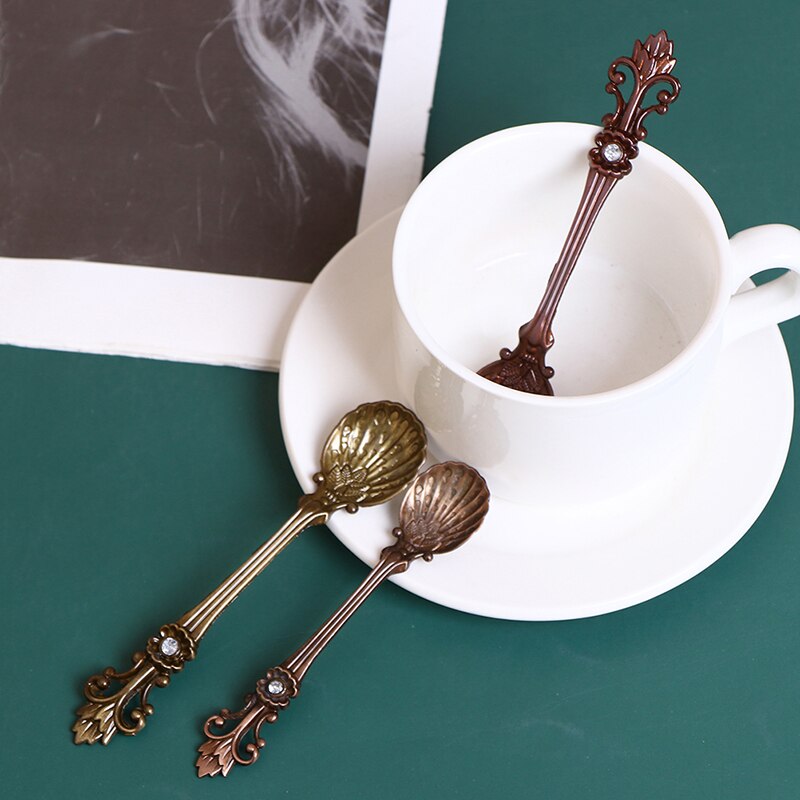 1 pz creativo Vintage ▾ in lega di zinco fiore foglia intaglio cucchiaio da cucina stoviglie posate per tè caffè cucchiai da dolce