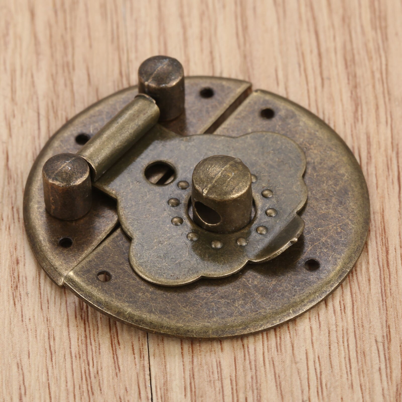 40mm Antique Bronze Round Box Latch Clasps Padlock... – Grandado