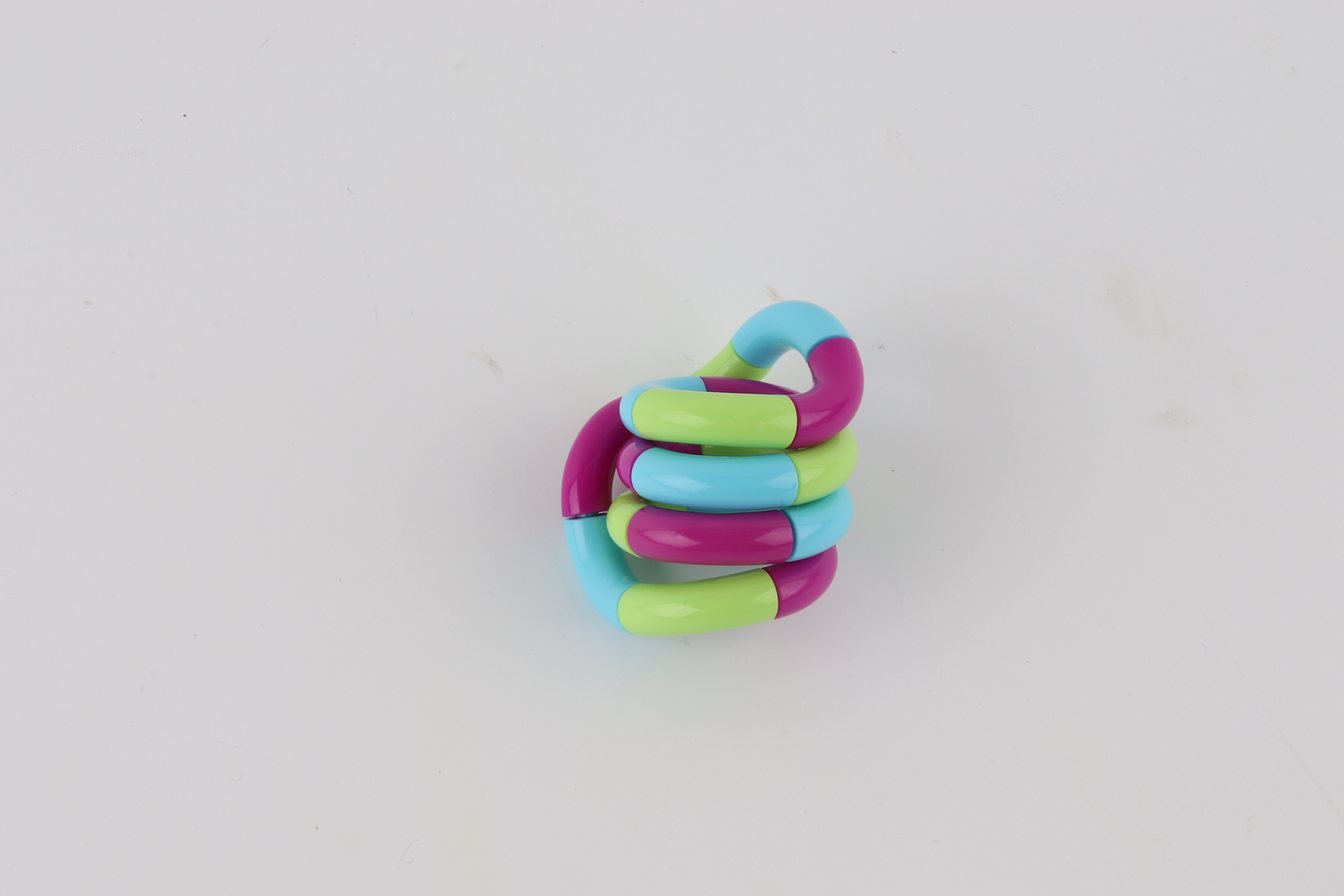 Twisted Ring Magic Fidget Magic Trick Rope DIY Winding Leisure Education Stress Relief for Kid Xmas Toy Random Send: Green