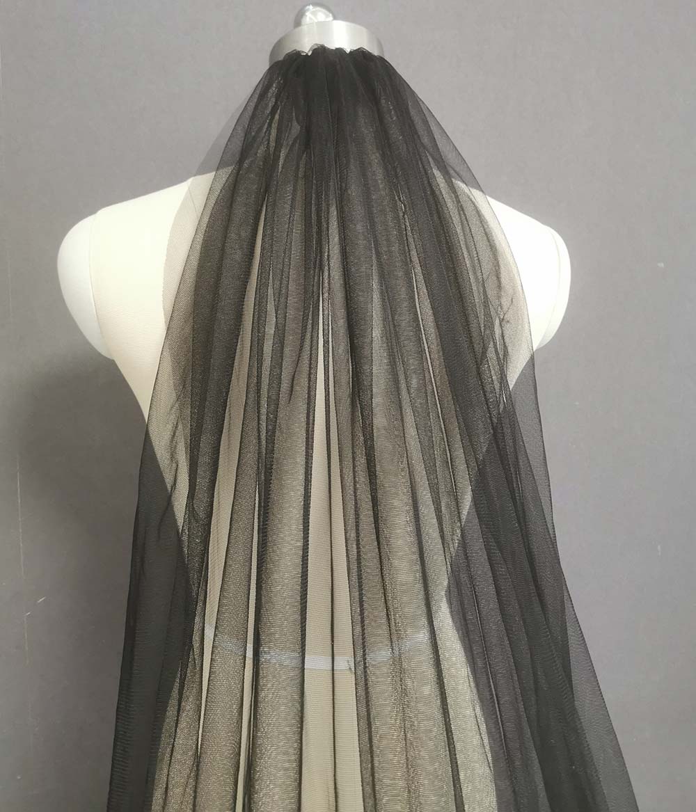 Long Black Lace Wedding Veil with Comb 3 Meters One Layer Black Bridal Veil Bride Headpiece Wedding Accessories