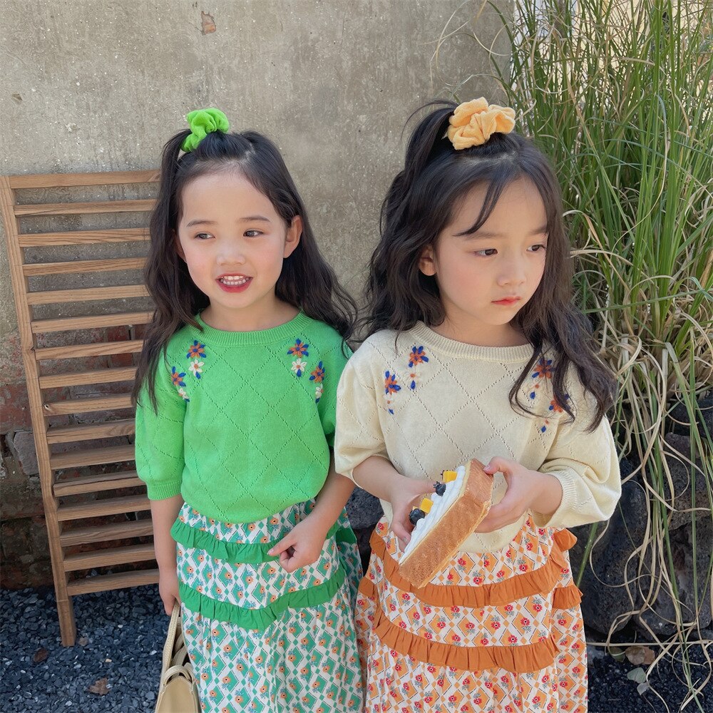 2022 Girls floral embroidery short sleeve knitwear Kids all-match soft thin knit pullovers Tops
