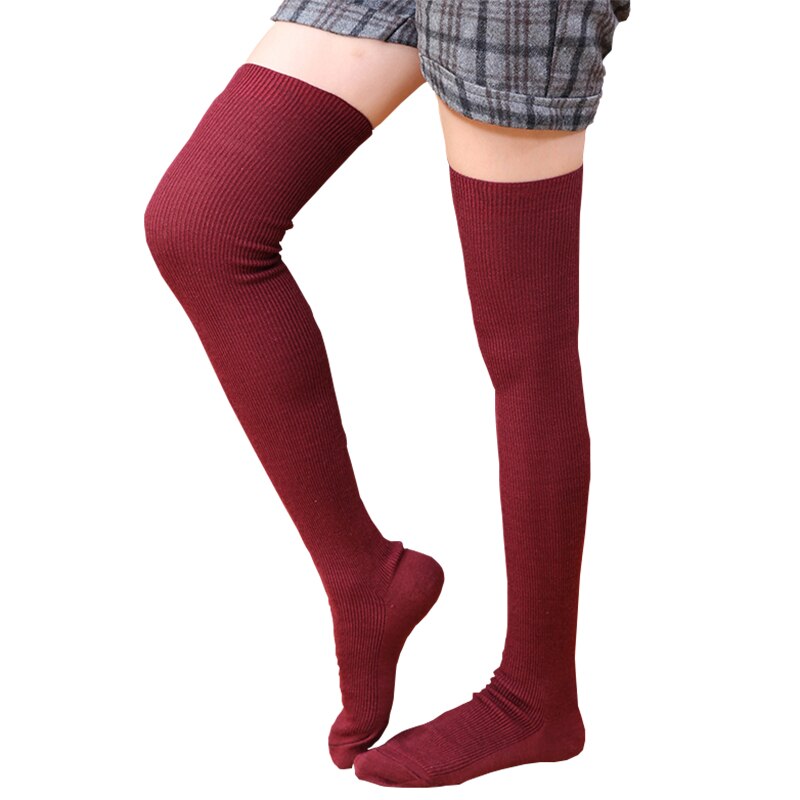 Herbstliche damensocken, knielang, extra lang, einfarbig schwarz-grau, weich und bequem, strümpfe im japanischen stil, harajuku-strümpfe